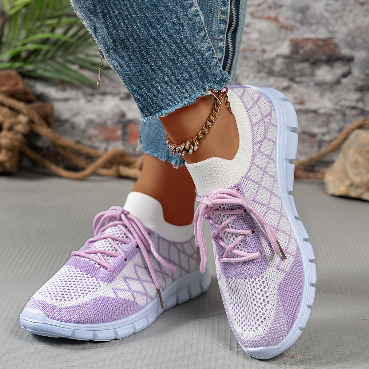Colorblock Plaid Lace-Up Flyknit Sneakers Ins Mesh Casual Shoes Fashion Breathable Walking Running Sports Shoes For Women
