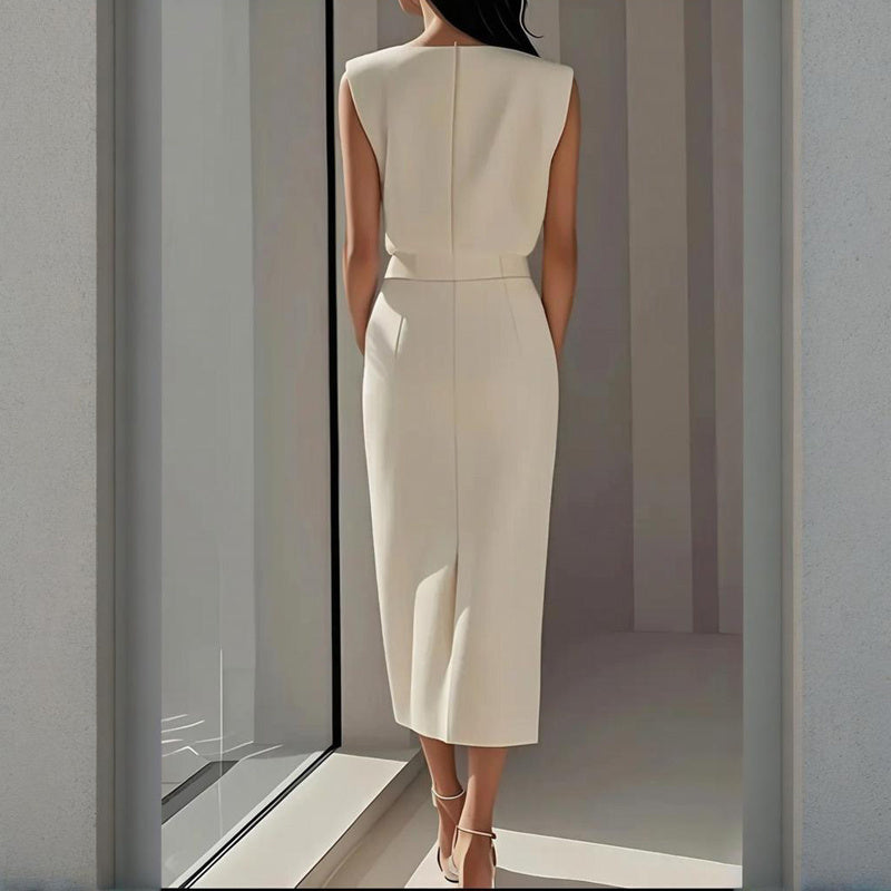 Women's Solid Color Round Neck Short Sleeve Dress With Side Slit, Button & Pockets - A-Line Cinched Waist Summer Casual Office Wear